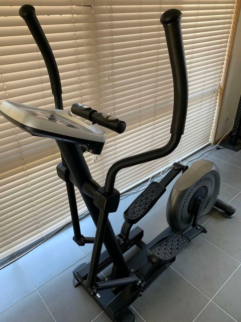 proteus cross trainer