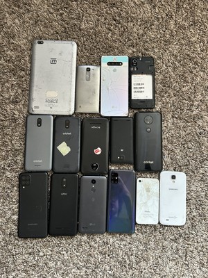Lot of 15 android phones for parts, not working
