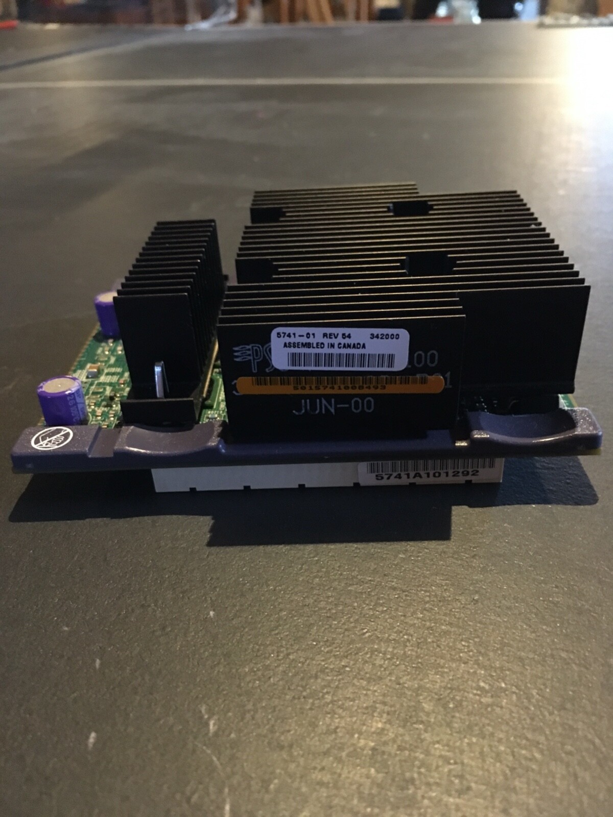 【レア】Sun Ultra SPARC IIi CPU L_Sun-SME1040LGA-300.jpg