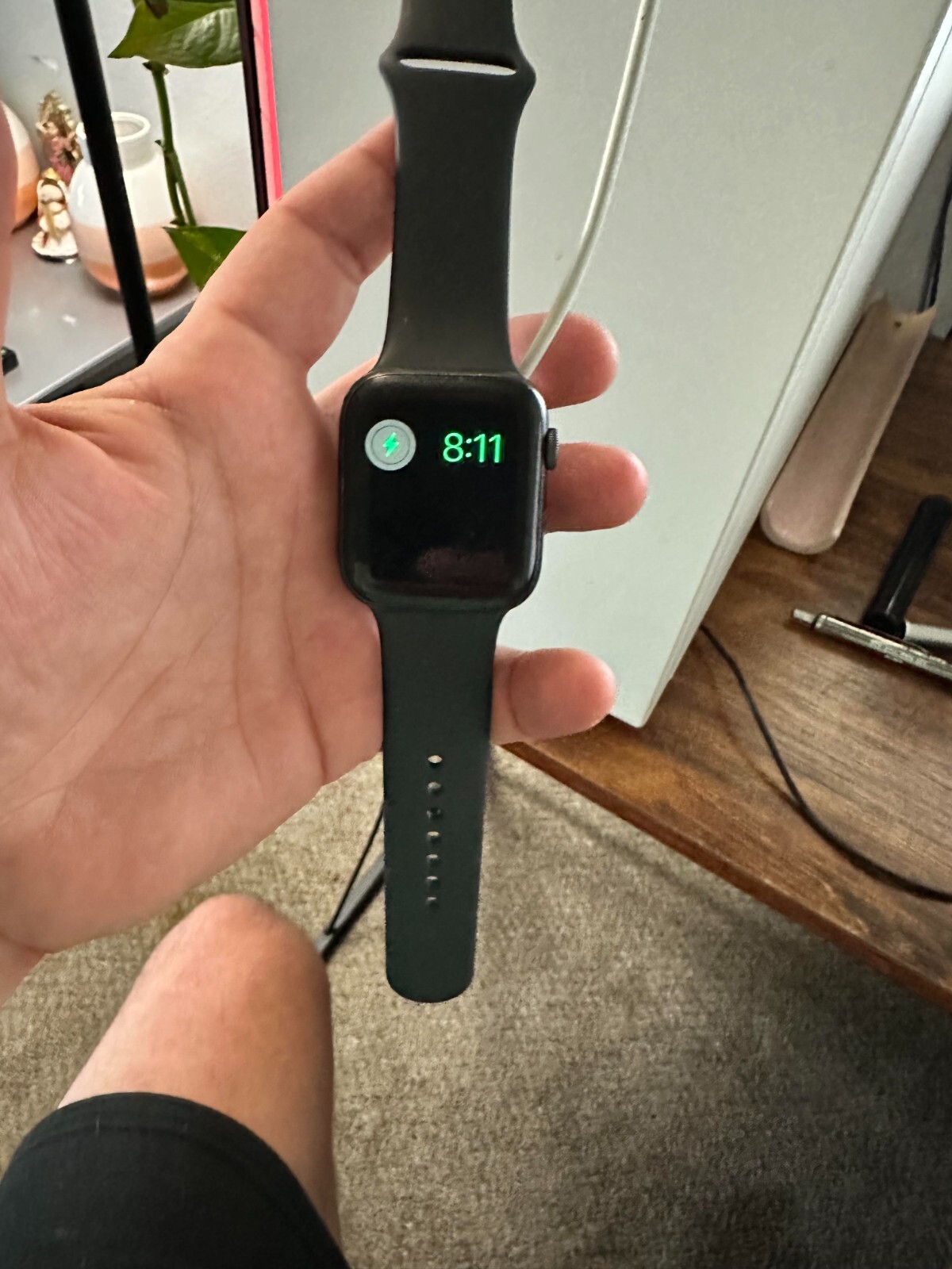 Apple Watch Series 5 44mm Space Gray Aluminum Case with Apple Watch Series 5 44mm Space Gray Aluminum Case with