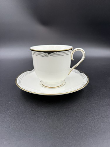 Lenox Debut Collection Erica 1 Cup and Saucer Set