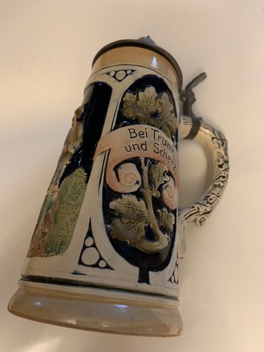German Ceramic .5L Beer Stein Bei Trunk und Scherz/ bleibt Froh das Herz Lidded