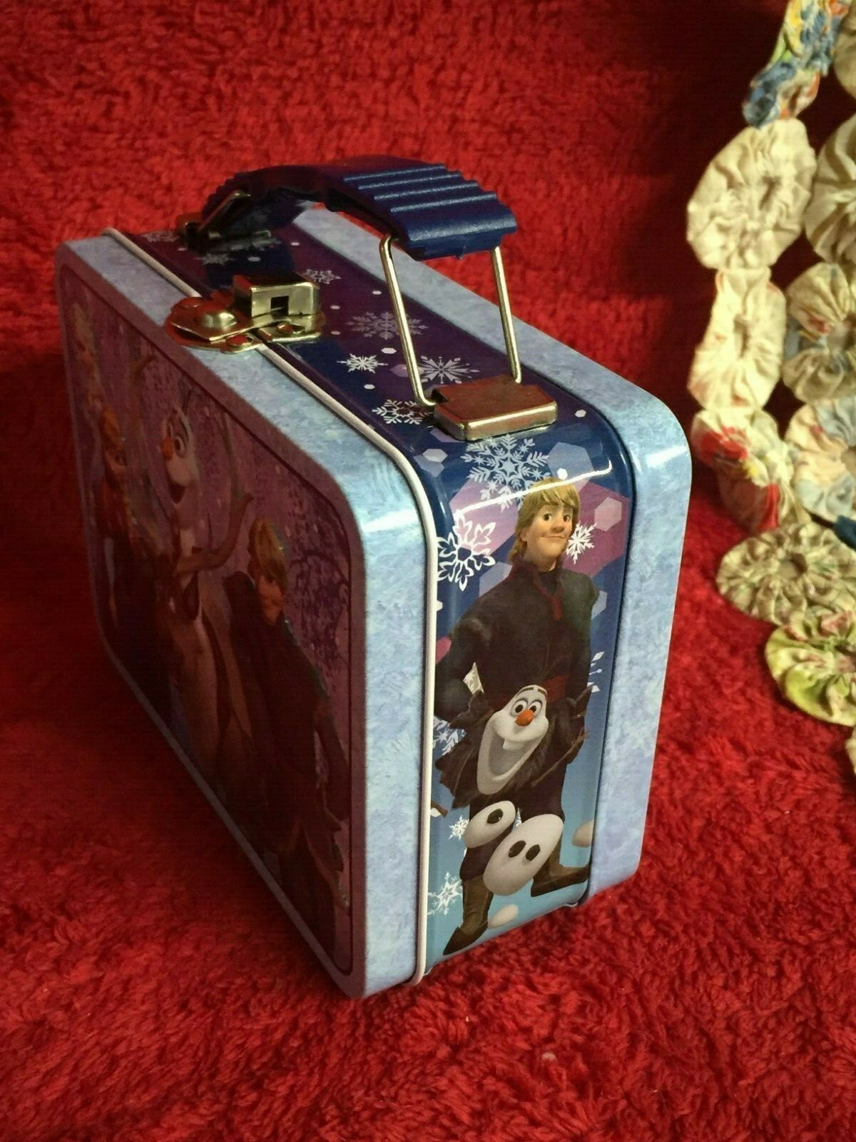 Disney Frozen Embossed Mini Tin Lunch Box Anna Elsa Olaf and Kristoff Snowflakes