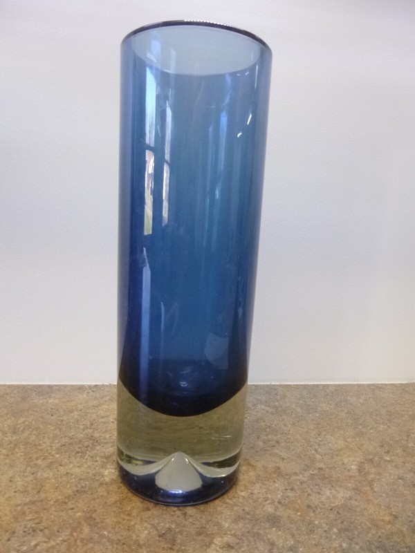 Details about Vintage iittala deep blue glass cylinder vase made in Finland almost 12 inches $ 3 JPG