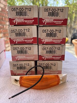 Arrow Safety Device Thin line Marker Light, amber (Lot Of 8) P/N: 057-00-712