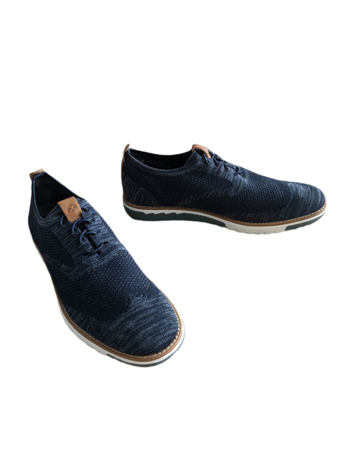 Hush Puppies Men's Expert Wingtip Knit 
