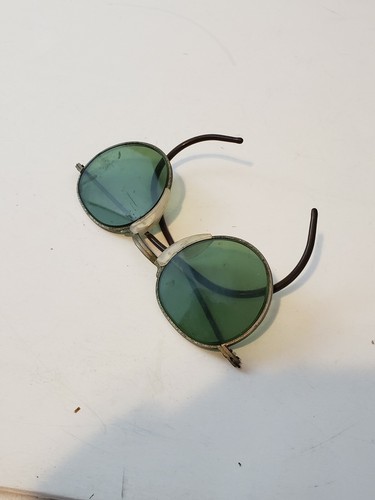 Vintage Eye Glasses Green Glass Round Men's 50s/60's Works