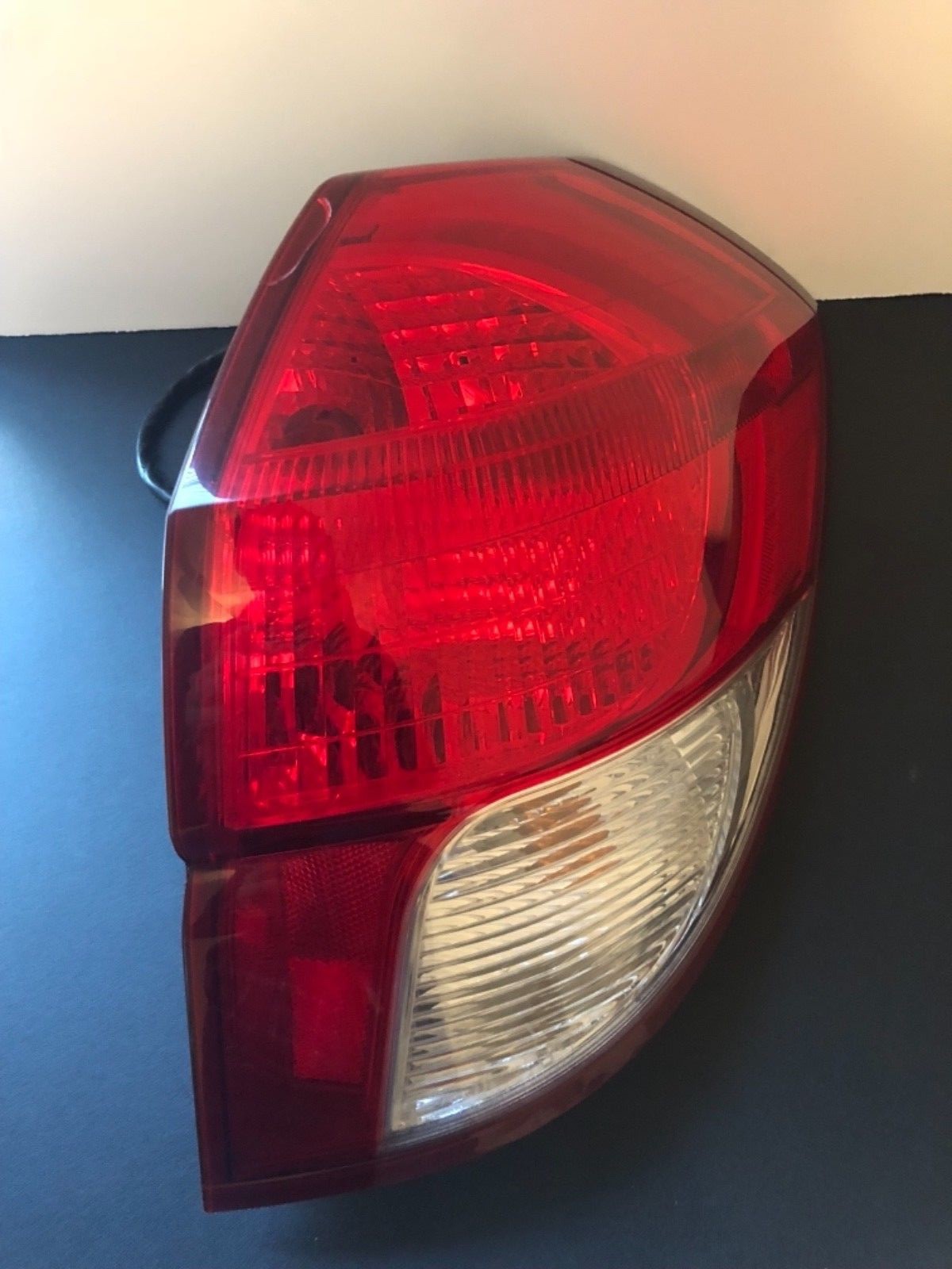 05-09 LEGACY OUTBACK WAGON RIGHT PASS SIDE TAIL BRAKE LIGHT LAMP
