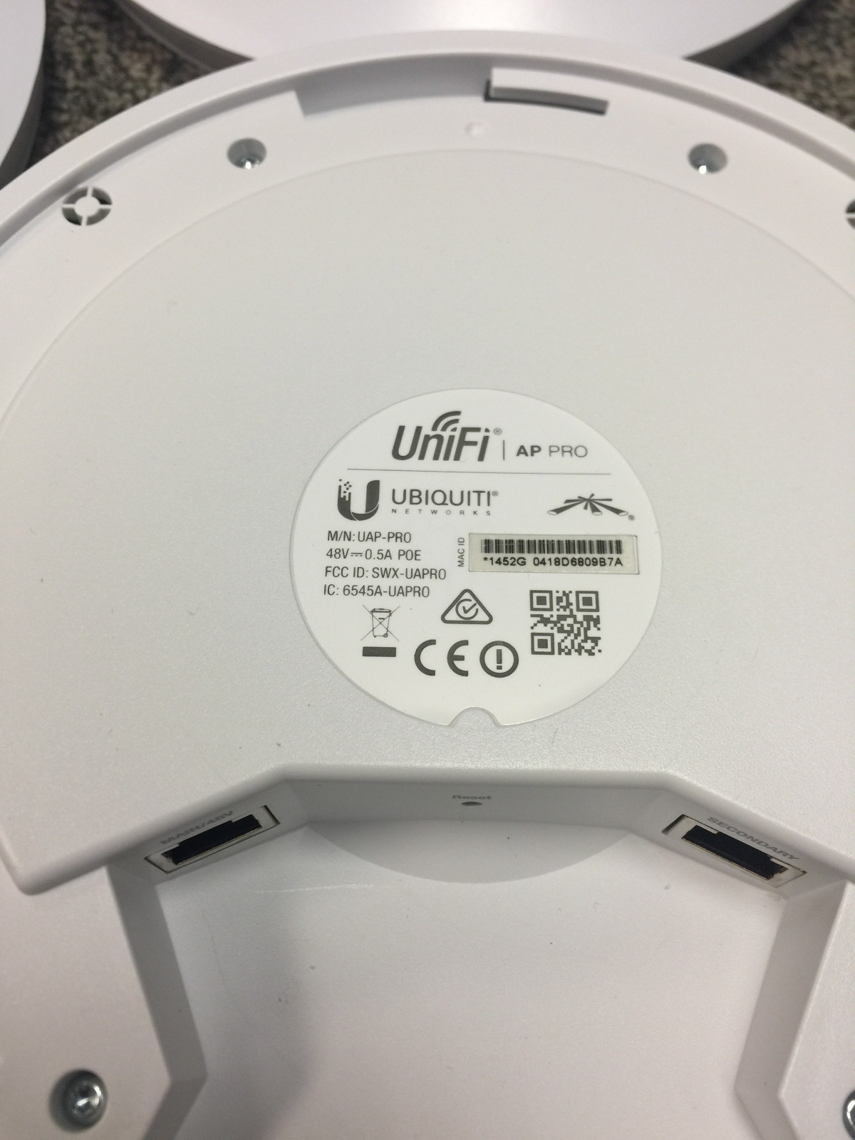 Ubiquiti Unifi UAP Pro 5 Pack With POE Injectors & Accessories