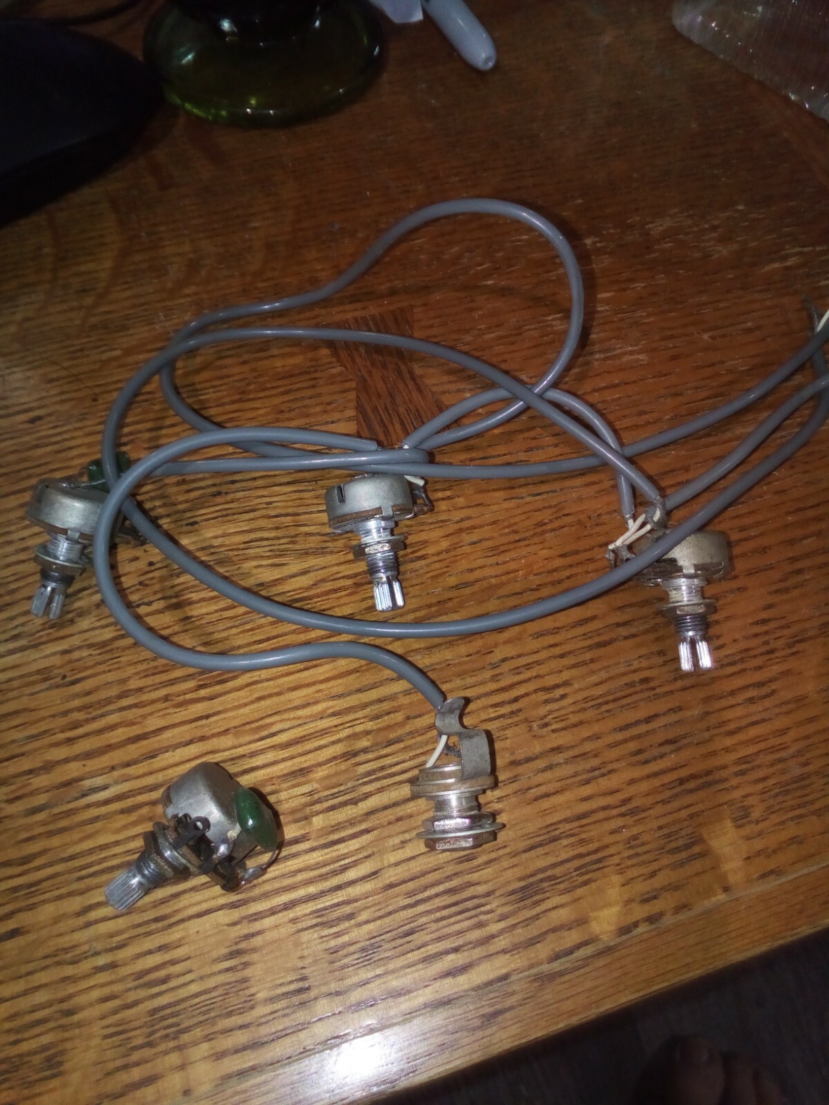 Купить Комплектующие Teisco 1960sTiesco Volume and Tone Pots (4), input