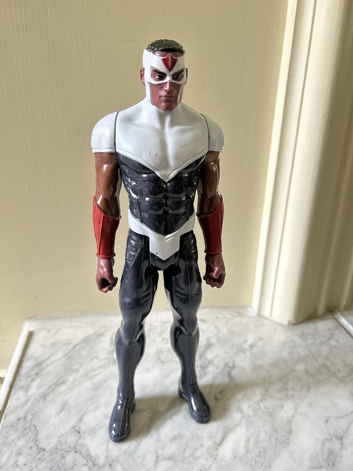 Falcon 12 Inch Action Figure Hasbro Marvel Avengers Titan Hero