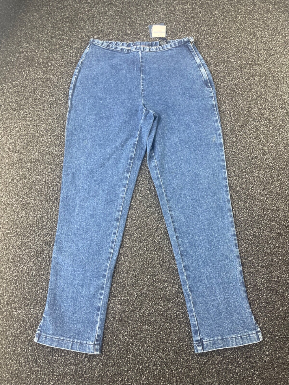 The Limited USA Crop Denim Jean Capris Ladies 2 Side Zip The Limited USA Crop Denim Jean Capris Ladies 2 Side Zip