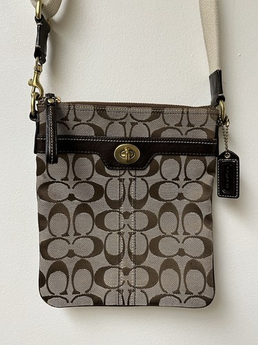 Coach Signature Crossbody Bag Swingpack Purse Turnlock Beige