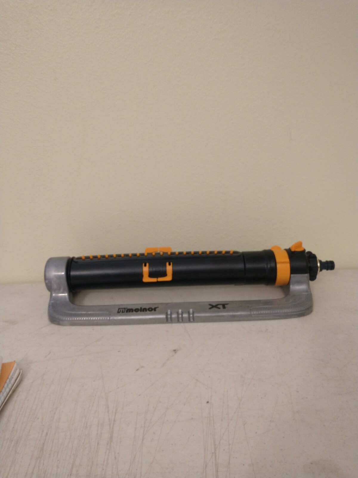 Melnor XT Metal base Oscillating Lawn Sprinkler, Black & yellow