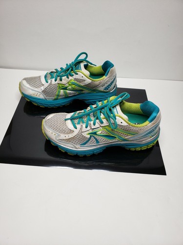 brooks defyance 7 green