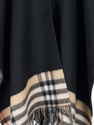 Pre-owned Burberry Reversible Cape In Black