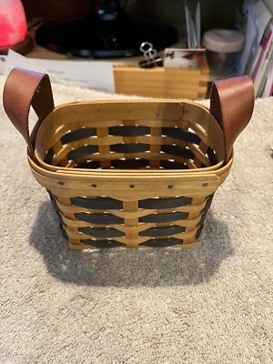 Two Toned Basket Signed but can't read it. 5X3X4 Leather Handles
