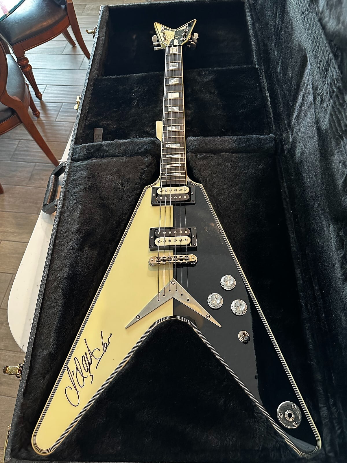 DEAN DEENエレキギターマイケルシェンカーモデル 変形 エレキギター