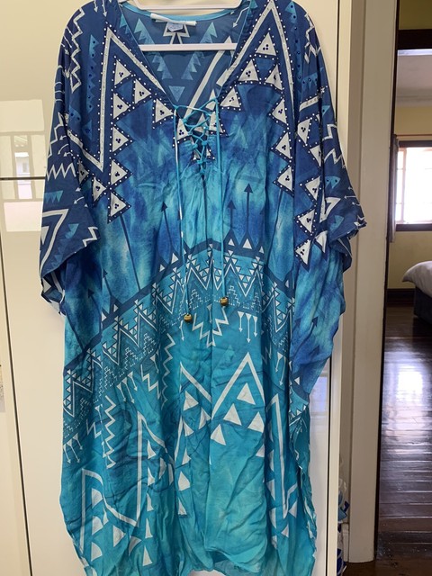 silk islands caftans
