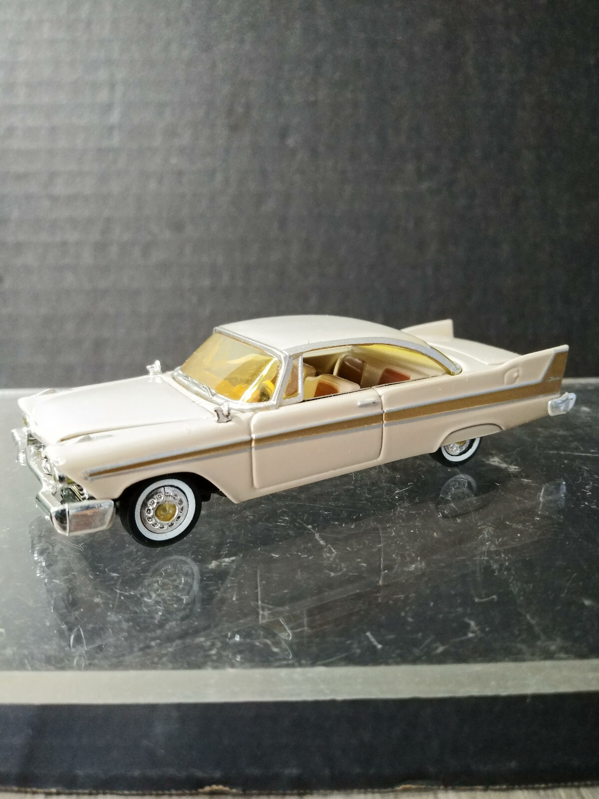 1958 PLYMOUTH FURY ゴールド マックツールコラボ - メルカリ