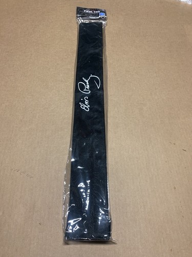 Elvis Red and Black Pool Cue & Carry Case, Weight 20oz,Length 57” Brand New