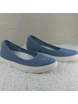 

KENNETH COLE Женские Голубые Кроссовки Kassie Round Toe Platform Slip On Sneakers, Light blue, LKS9005KX