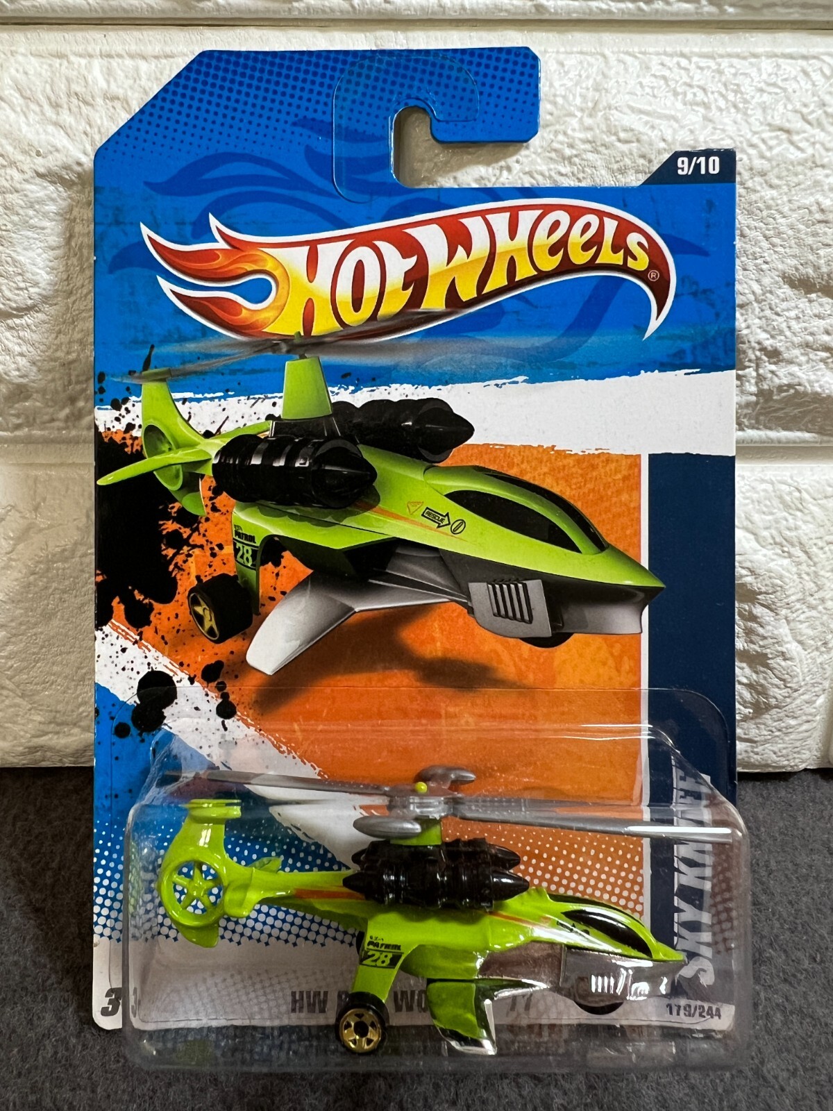 Amazon.com: Hot Wheels HW Flames 5-Pack: 56 Ford F-100, 83