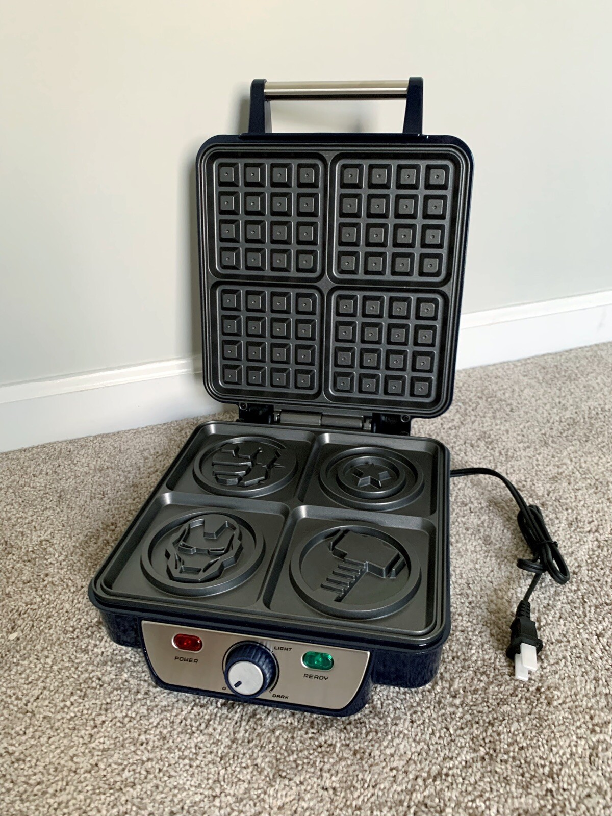 marvel avengers 4 waffle maker