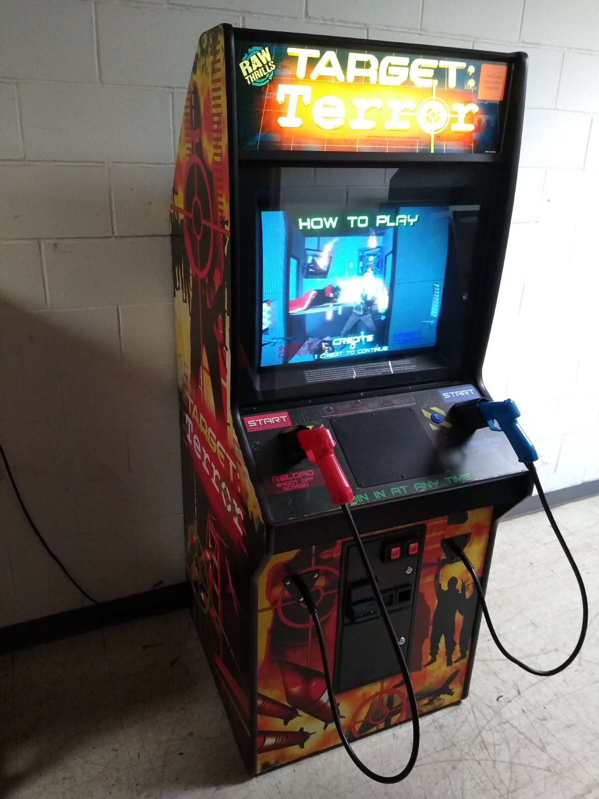 NICE 2004 Raw Thrills TARGET TERROR shooting video arcade game - FREE SHIPPING