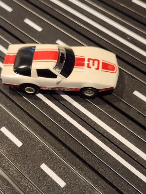 TYCO CORVETTE  RED #3 RUNNING HO SCALE SLOT CAR