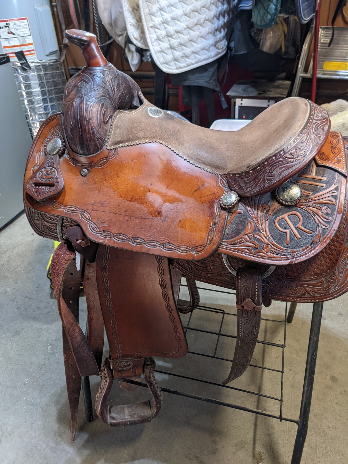 Western Saddle -Used Dale Frederick's Saddlesmith Western saddle