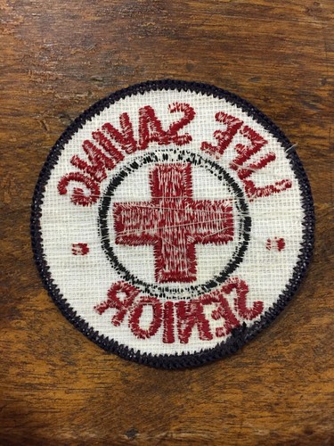 Vtg Red Cross Life Saving Senior Embroidered Patch Canada 2.5” Badge CPR