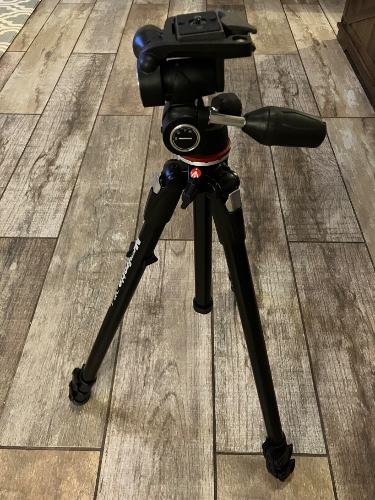 - 3 Way Tripod Head