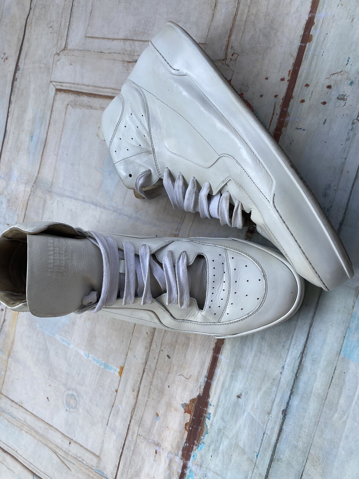 Maison Margiela Mens White Leather Mid 