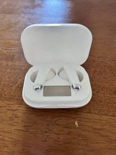 And Charging Case