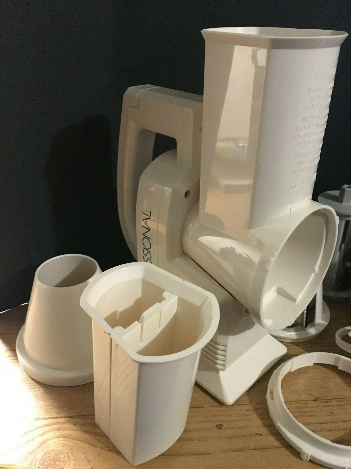 Presto Professional Salad Shooter Food Processor Model 0297001 slicer shredder