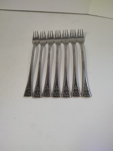 Oneida Northland Pasadena Set of 7 Appetizer Forks 6