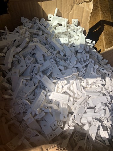 Vinyl Window Kinro Swivel Latch Mobile Home/RV Window (2 Pack)