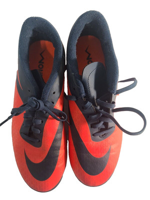 Nike Hypervenom size 6.5US Soccer Cleats