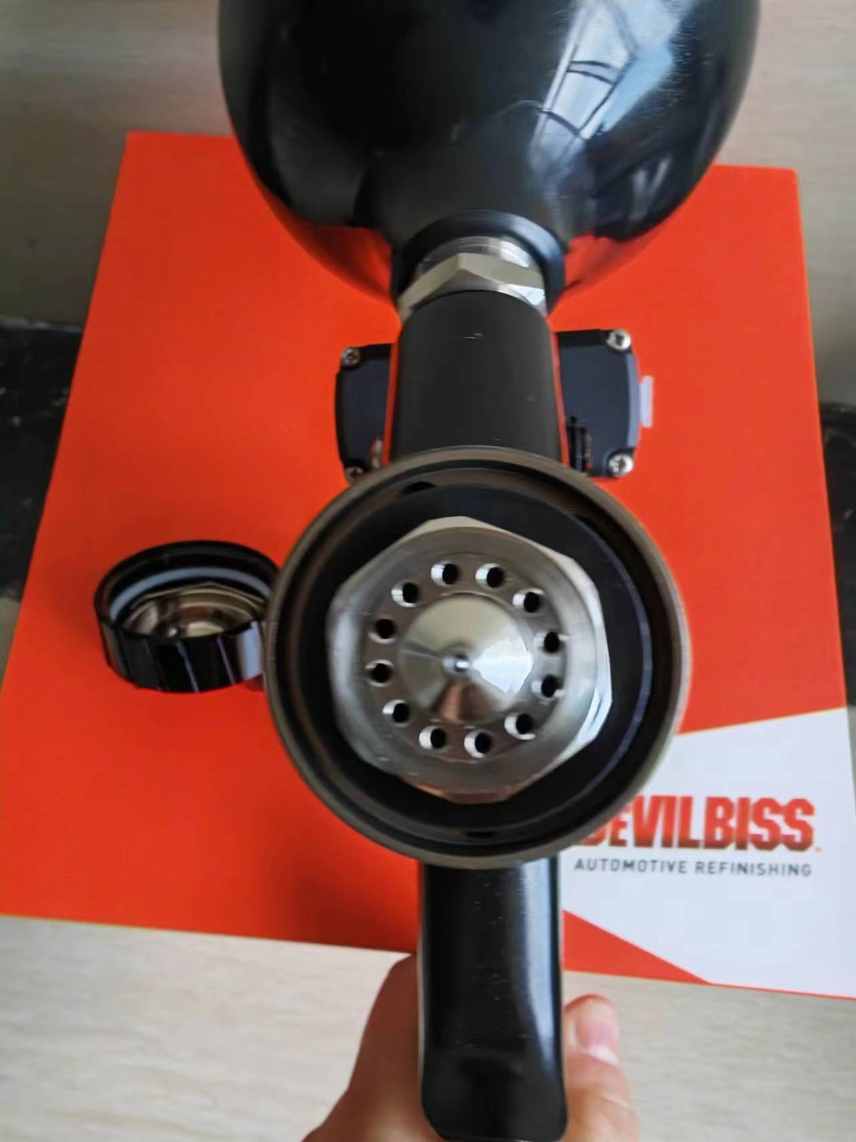 Look like DEVILBISSDV1 Limited Edition Circuit 1.3mmB1 Digital Gravity SprayGun