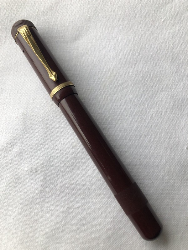 Weinroter Sicherheitshalter, Burgundy Safety Pen, Bicolor Schreibfeder