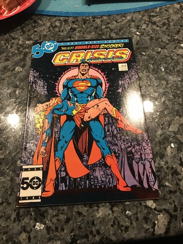 Crisis On Infinite Earths Comic Book #7 DC Comics KEY DEaTH
