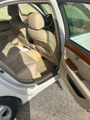 image 3 of interior