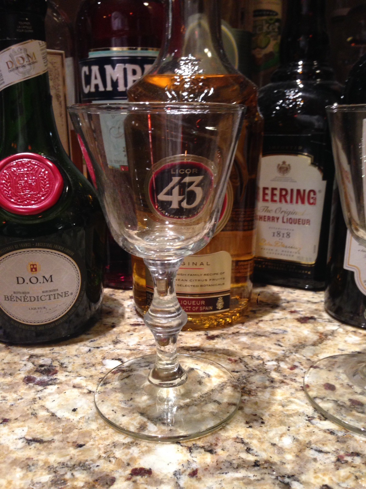 Vintage Set of 2 Stemware Glasses - Tulip Shaped (g)