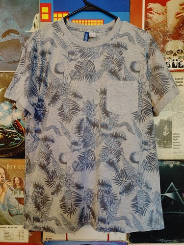 Divided Venus Fly Trap grey tshirt Size L