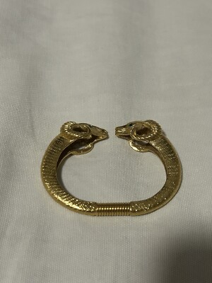 SIGNED KJL (for Avon) DOUBLE RAMS HEAD CRYSTAL GOLD TONE HINGED CUFF BANGLE