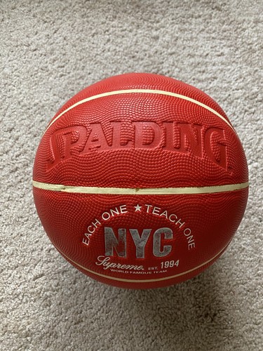 スポーツトイ・アクショントイ Supreme 23AW SpaldingMiniBasketball Amazon.com : AND1 Supreme Grip Rubber Basketball: Official