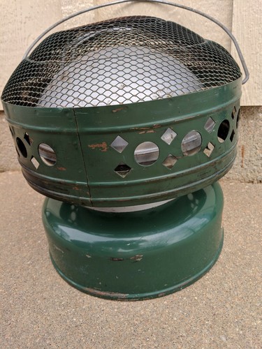 VINTAGE 1969 COLEMAN MODEL 515 CATALYTIC HEATER RATED AT 5000 - 8000 BTU