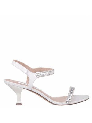 

NINA Женские серебряные сандалии Niara с круглым носком на каблуке-рюмочке с ремешком на пятке 8,5 м, Серебряный, NIARA-YY