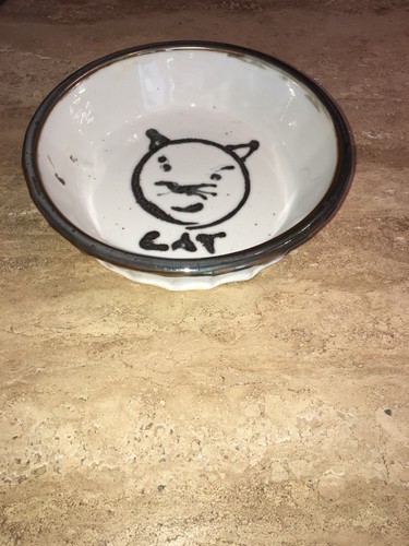 CAT/ PET FOOD BOWL DISH~CERAMIC STONEWARE  7 1/2” Wide 1 3/4” Tall